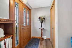 W6462 Lakeview Ct, Menasha, WI 54952 - Photo 10