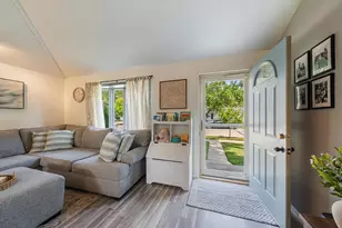 1942 Harold St, Green Bay, WI 54302 - Photo 4