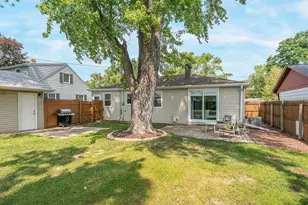 1942 Harold St, Green Bay, WI 54302 - Photo 24