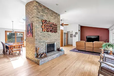 1131 St Agnes Drive, Green Bay, WI 54304 - Photo 6