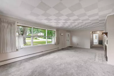 802 Ernst Drive, Green Bay, WI 54304 - Photo 8