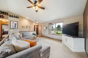810 Rusty Ct, Kaukauna, WI 54130 - Photo 4