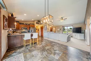 810 Rusty Ct, Kaukauna, WI 54130 - Photo 8