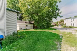 687 Central St, Oshkosh, WI 54901 - Photo 32