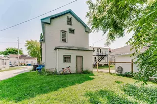687 Central St, Oshkosh, WI 54901 - Photo 34
