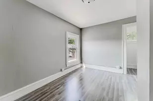 687 Central St, Oshkosh, WI 54901 - Photo 4