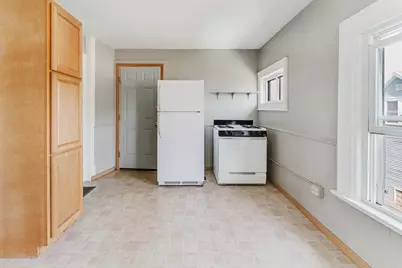 687 Central Street, Oshkosh, WI 54901 - Photo 18