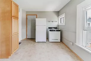687 Central St, Oshkosh, WI 54901 - Photo 18