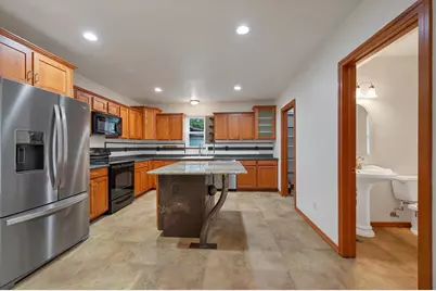 2620 Bellevue Street, Green Bay, WI 54311 - Photo 6