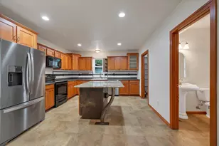 2620 Bellevue St, Green Bay, WI 54311 - Photo 6