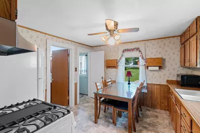 317 Lau Street, Green Bay, WI 54302 - Photo 6