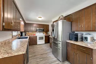 2343 Deer Trail, Green Bay, WI 54302 - Photo 10