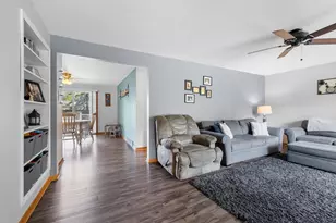742 Westwood Dr, De Pere, WI 54115 - Photo 2