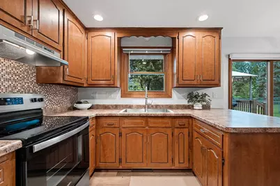2559 Wildflower, Green Bay, WI 54311 - Photo 12