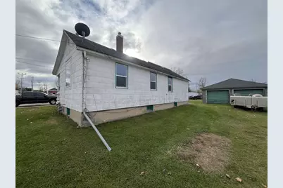 109 N Richmond Street, Gillett, WI 54124 - Photo 4