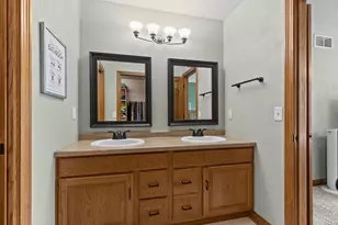 W5876 Blue Bonnet Dr, Appleton, WI 54915 - Photo 36