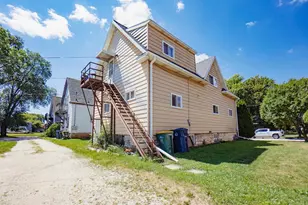 327 N Macy St, Fond du Lac, WI 54935 - Photo 4