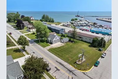 84 E North Water Street, Algoma, WI 54201 - Photo 28