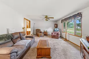 1904 Dakota Ct, Arkdale, WI 54613 - Photo 8