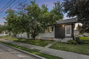 1222 Knapp St, Oshkosh, WI 54902 - Photo 2