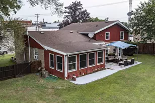119 W Badger St, Waupaca, WI 54981 - Photo 4
