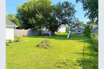 843 W 9th Avenue, Oshkosh, WI 54902 - Photo 18
