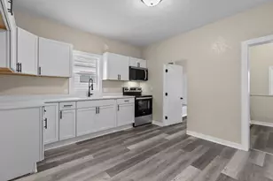 1025 School Ave, Oshkosh, WI 54901 - Photo 14