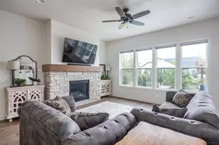 2901 E Turquoise Ln, Appleton, WI 54913 - Photo 8