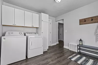 402 E Harding Drive, Appleton, WI 54915 - Photo 14