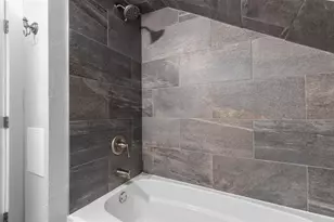 402 E Harding Dr, Appleton, WI 54915 - Photo 32