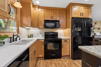 168 Maria Lane, Fond du Lac, WI 54935 - Photo 8