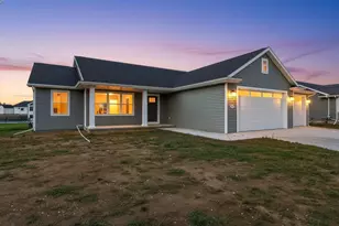1480 Birch Hill Ln, Shawano, WI 54166 - Photo 2