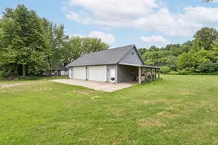 W5102 Carney Rd, Hilbert, WI 54129 - Photo 6