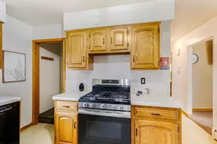 1918 Alaska St, Oshkosh, WI 54902 - Photo 14