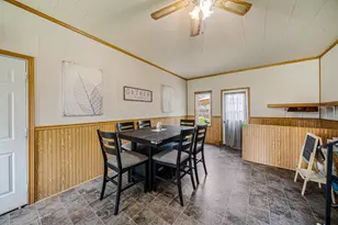 1918 Alaska St, Oshkosh, WI 54902 - Photo 4