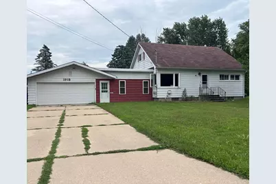 1918 Alaska Street, Oshkosh, WI 54902 - Photo 2