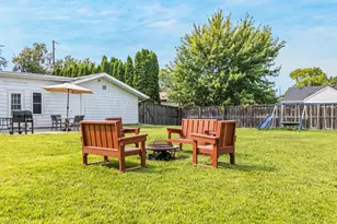 1918 Alaska St, Oshkosh, WI 54902 - Photo 6