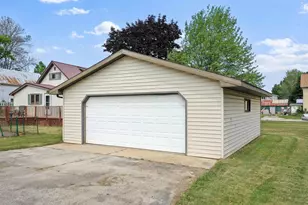 120 5th St, Oconto, WI 54153 - Photo 30