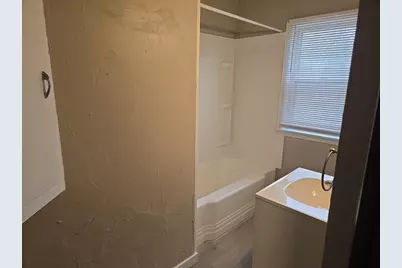 803 N Broadway, Green Bay, WI 54303 - Photo 58