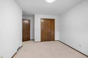 2100 Westline Rd, Green Bay, WI 54313 - Photo 22