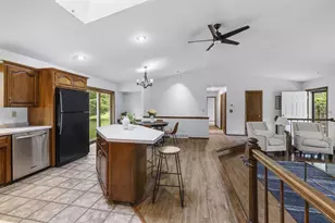 2100 Westline Rd, Green Bay, WI 54313 - Photo 12