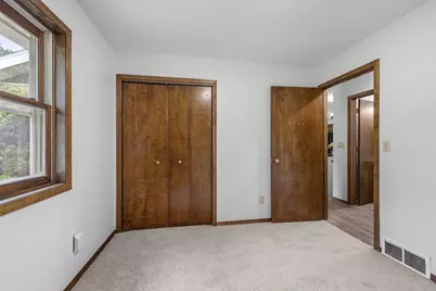 2100 Westline Road, Green Bay, WI 54313 - Photo 20