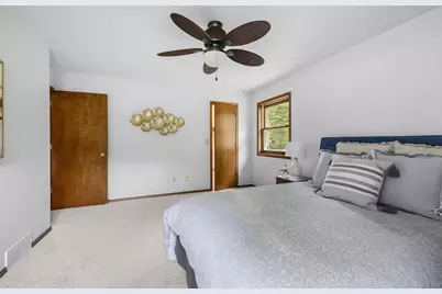 2100 Westline Road, Green Bay, WI 54313 - Photo 24