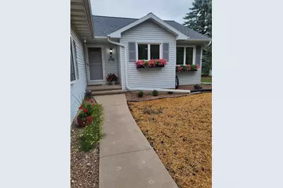 209 Windfield Court, Wrightstown, WI 54180 - Photo 2
