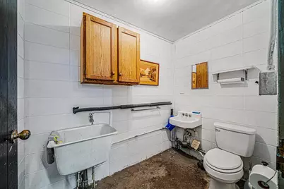 2825 Bowen Street, Oshkosh, WI 54901 - Photo 10