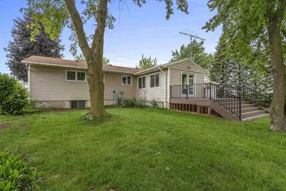 2420 Monroe Street, New Holstein, WI 53061 - Photo 4