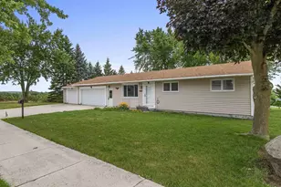 2420 Monroe St, New Holstein, WI 53061 - Photo 28