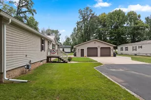 W4933 Woodland Rd, Bonduel, WI 54107 - Photo 12