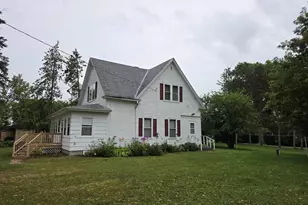 302 S Zachow St, Cecil, WI 54111 - Photo 4