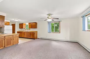 2380 Riverview Dr, Green Bay, WI 54313 - Photo 8